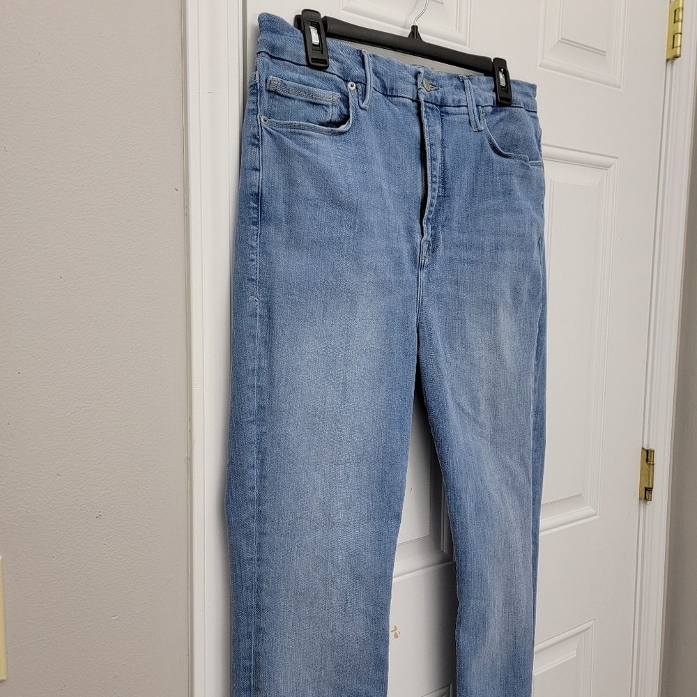 Good American Light Blue High-Rise Skinny Jeans - Picture 3 of 13
